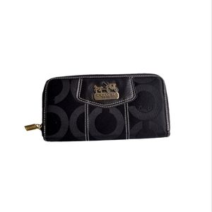 Black zipper C**ch Wallet